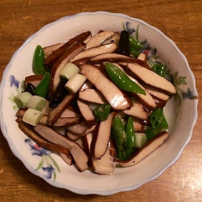 葱白长椒炝炒豆腐干