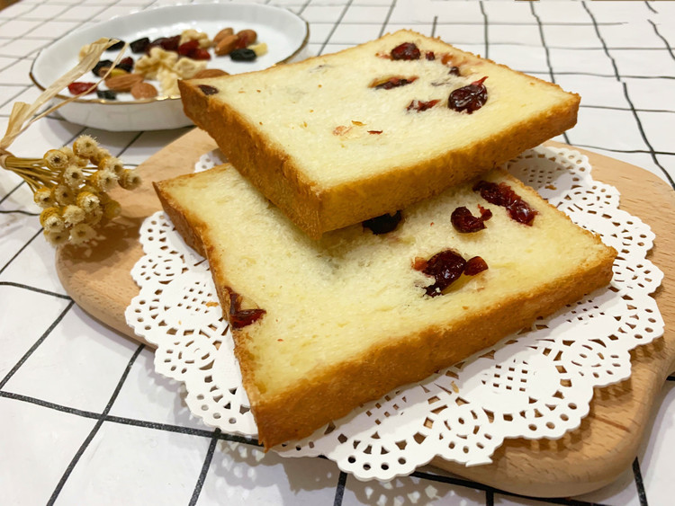 蔓越莓吐司面包的做法