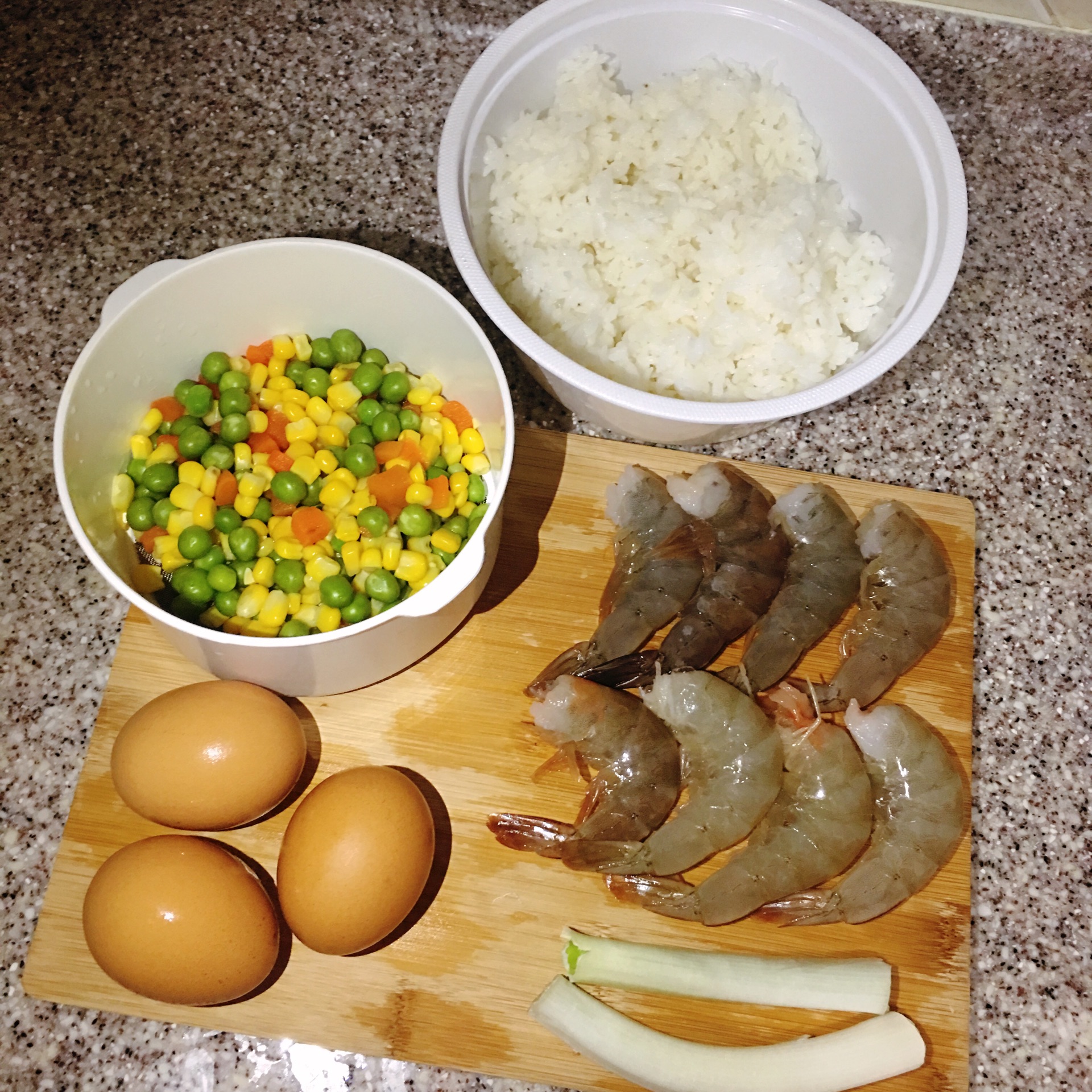 咖喱海鲜炒饭怎么做_咖喱海鲜炒饭的做法_豆果美食