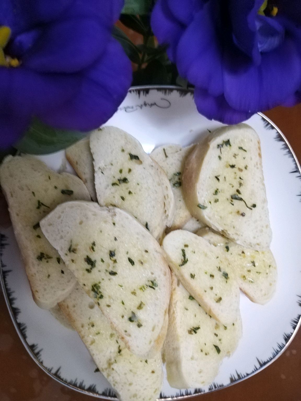 Parsley and garlic butter staff