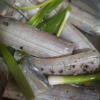 香酥美味炸带鱼的做法图解2