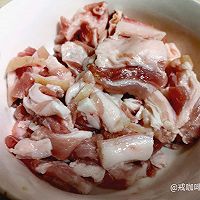 生爆盐煎肉的做法图解1