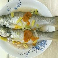 清蒸梅汁芦笋鱼的做法图解4