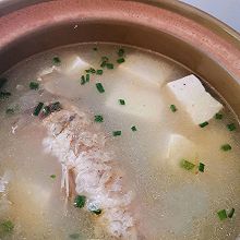 鲫鱼豆腐汤