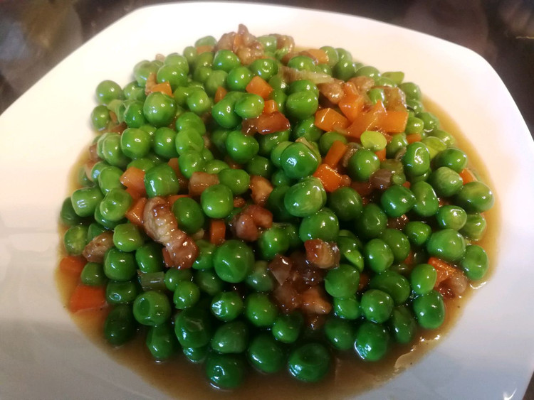 豌豆炒肉～豌豆季的美食的做法