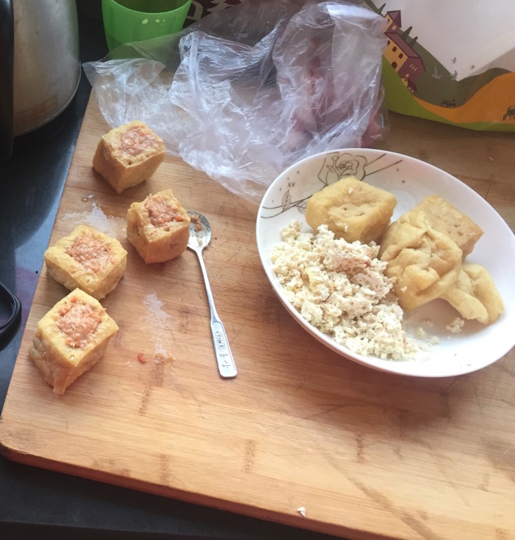 红烧香菇肉酿豆泡的做法图解2