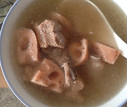 莲藕排骨汤（高压锅版本）的做法