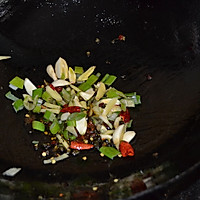 包菜炒肉的做法图解5