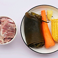 #花10分钟，做一道菜！#玉米海带筒骨汤的做法图解1