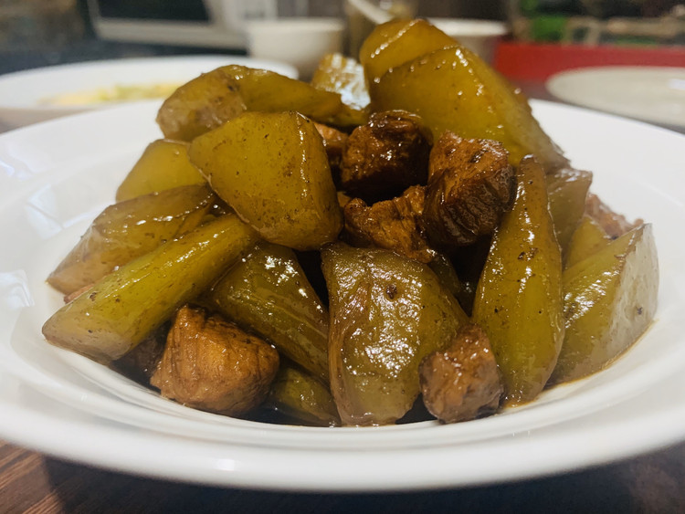青笋烧肉的做法