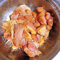 #安佳新年聚会食谱#聚餐、Brunch推荐-蒜香鸡腿披萨！的做法图解1