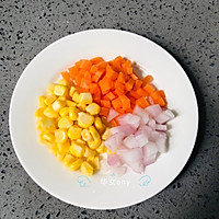 虾仁咖喱炒饭的做法图解2