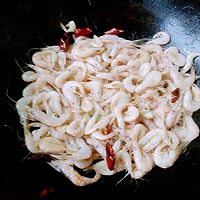 韭菜炒河虾～～自创私房菜的做法图解5