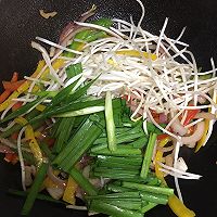 不想吃饭的晚餐 黑椒虾仁炒面的做法图解7