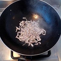 炒西芹胡萝卜油面筋百叶肉丝的做法图解5