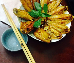 越南菜—鸡翅煎鱼露的做法