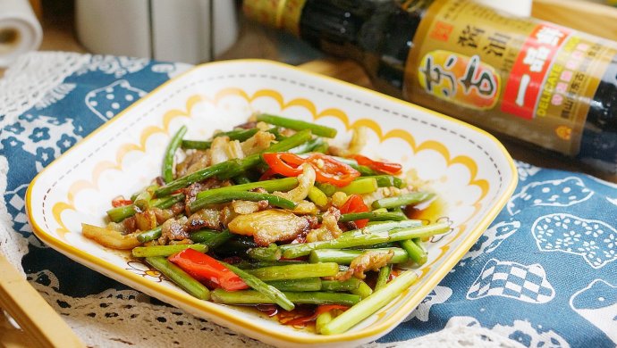 蒜苔小炒肉