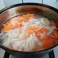 #合理膳食 营养健康进家庭#。黑木耳莲藕胡萝卜炒肉的做法图解4