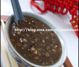 燕麦红糖紫米粥的做法