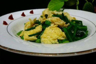 鸡蛋炒香葶