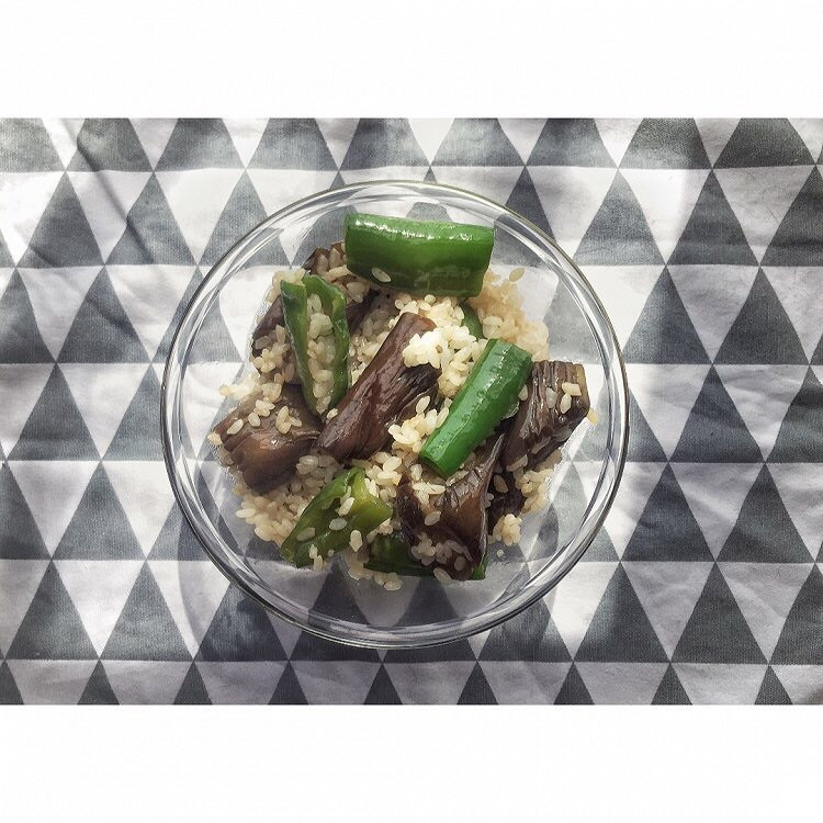 青椒茄子箜饭的做法