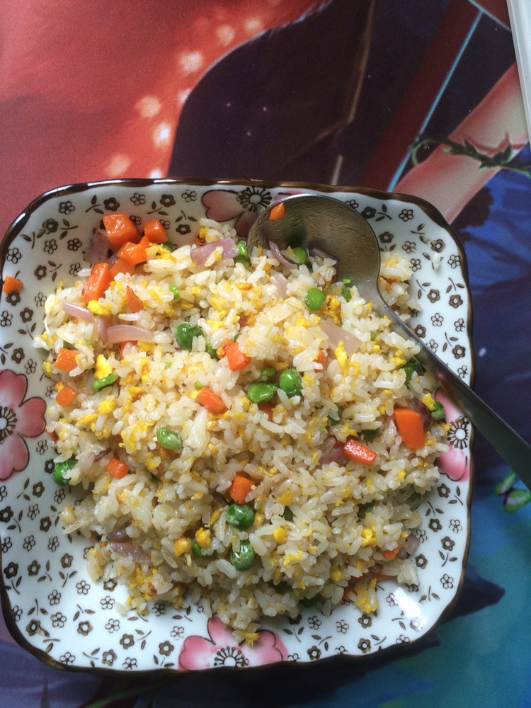 蛋花炒饭的做法