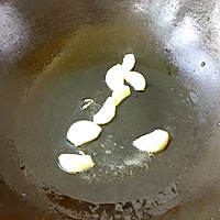 大喜大牛肉粉试用之:酸菜炖五花肉的做法图解5