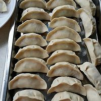 葱香猪肉豆腐饺子的做法图解4