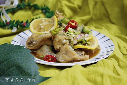 网红柠檬酸辣鸡爪的做法