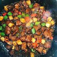 【杏鲍菇黑椒牛肉粒】鲍菇牛肉来相遇，红红绿绿总相宜的做法图解5