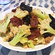 腊肠木耳煸花菜