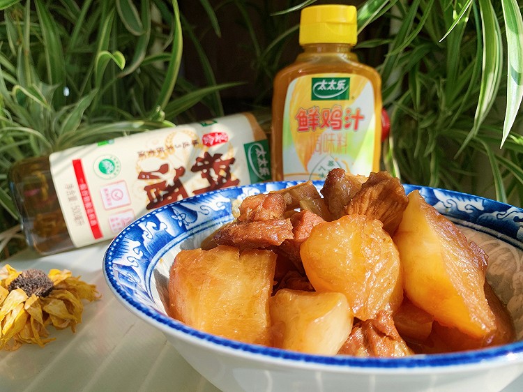 萝卜烧肉的做法