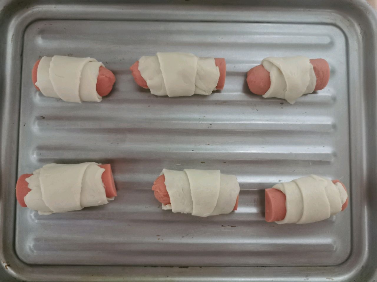 爱厨房的幸福之味: 香肠馒头卷 Sausage Steamed Buns