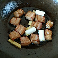 猪肉白菜炖粉条～冬日暖胃家常菜的做法图解3