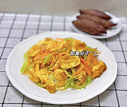 莴笋炒鸡蛋的做法