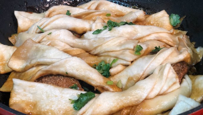 红烧鱼炖卷子