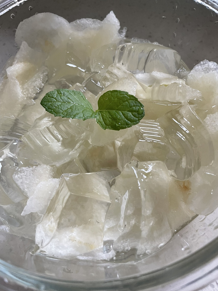 超简单的夏日凉品香梨木莲豆腐的做法