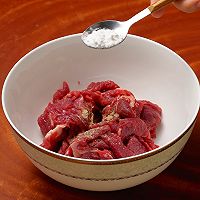 虾仁炒牛肉的做法图解3