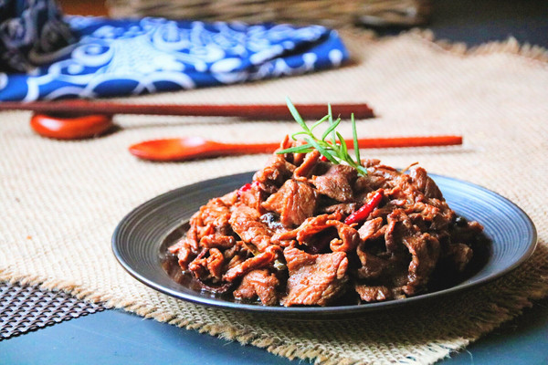 宁波㸆牛肉