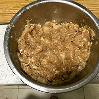 简易莲藕猪肉灌汤包的做法图解4