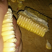 拨玉米粒的做法图解3