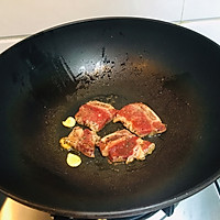 家常煎牛仔骨的做法图解2