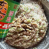 猪肉白菜包子的做法图解1