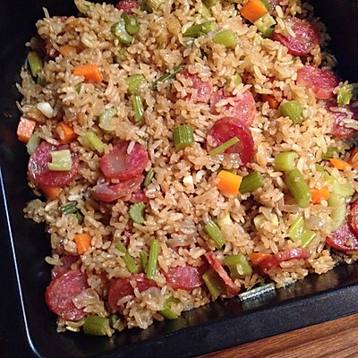 洋葱香肠烤饭