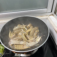 椒盐濑尿虾的做法图解3