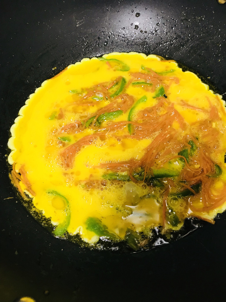 胡罗卜鸡蛋饼的做法