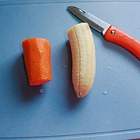 胡萝卜香蕉泥(辅食机食谱)的做法图解1