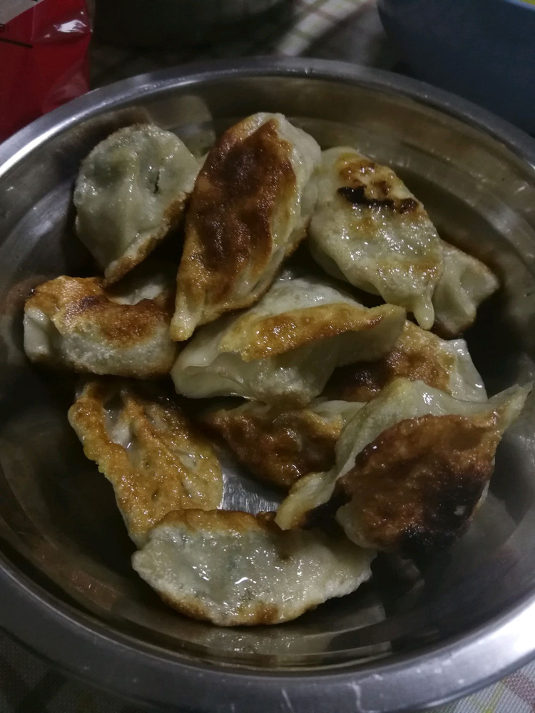 油煎饺子的做法