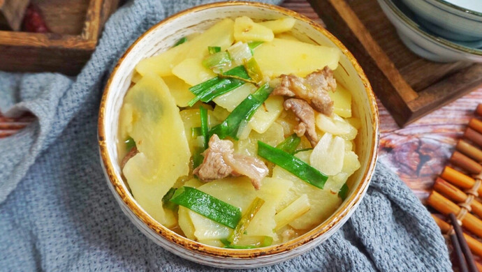 土豆清炒肉片·铖哥每天必点的一道菜