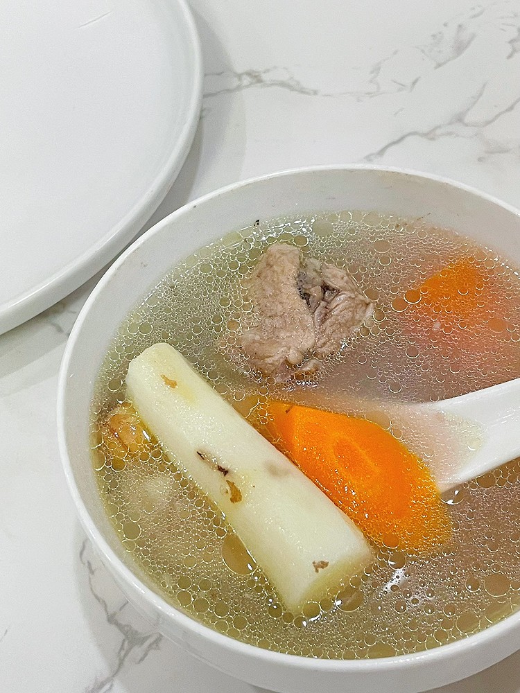 健脾养胃的薏米山药汤的做法